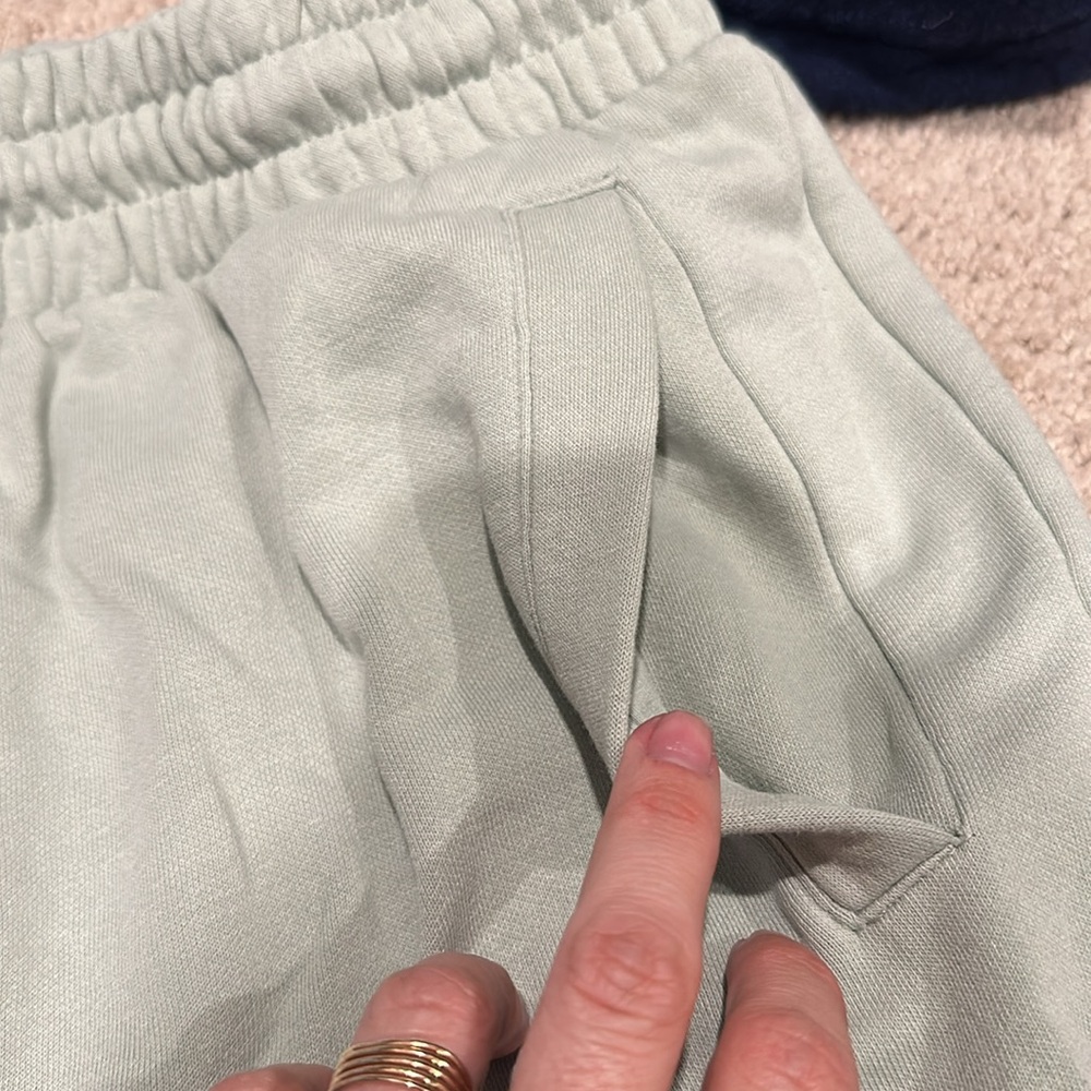 H&M shorts - Picture 4 of 5